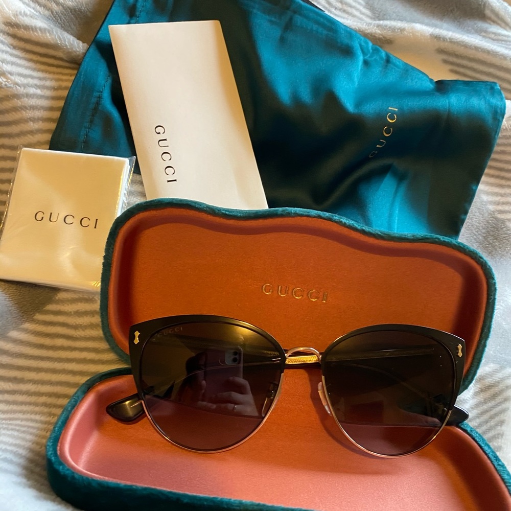 Gucci sunglasses